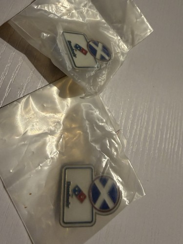 Domino pizza pin badge - badge,
